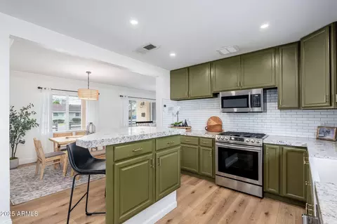 Kitchen - 3002 E Whitton Ave, Phoenix, AZ 85016 photo 2 of 4