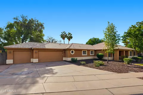 Exterior - 1017 E Kramer St, Mesa, AZ 85203 photo 3 of 6