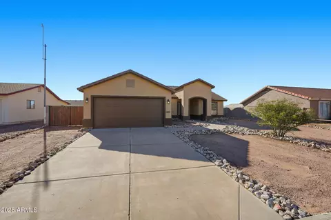 10135 W Arvada Dr, Arizona City, AZ 85123