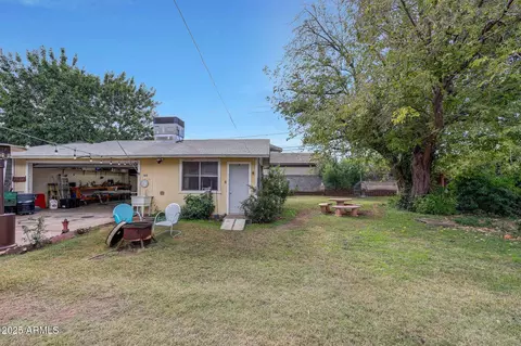 2917 E Highland Ave, Phoenix, AZ 85016 photo 5