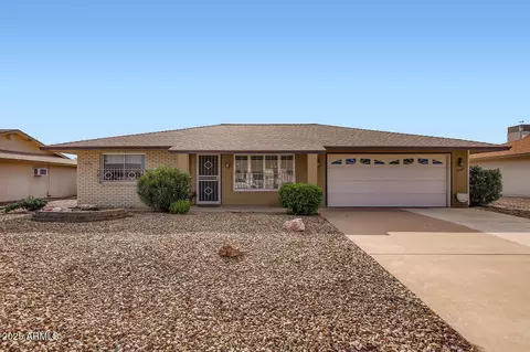 20025 N Willowcreek Cir, Sun City, AZ 85373