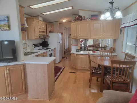 210 E Hedge Dr, Florence, AZ 85132 photo 11