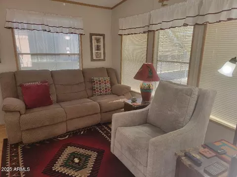 210 E Hedge Dr, Florence, AZ 85132 photo 2