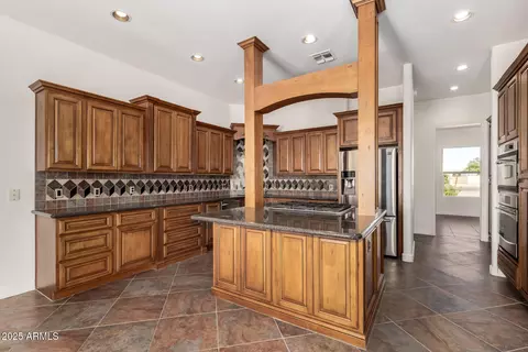 Kitchen - 711 E Cloud Rd, Phoenix, AZ 85086 photo 1 of 4
