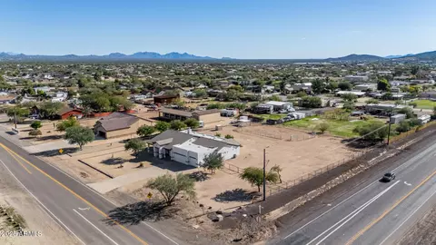 View/Area - 711 E Cloud Rd, Phoenix, AZ 85086 photo 1 of 3