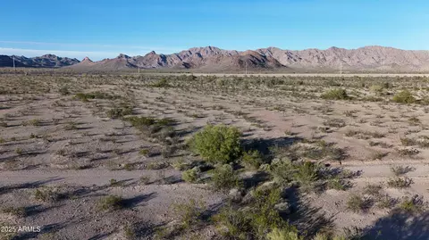 395 W Nn W Cholla St #5, Tonopah, AZ 85354