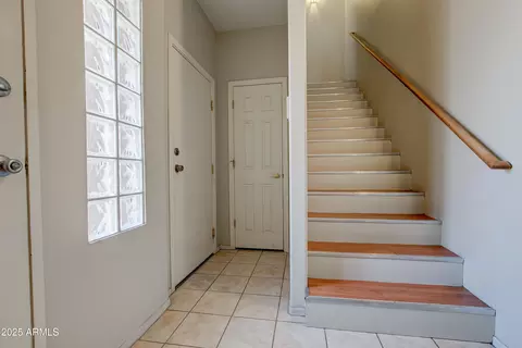 Entry Way - 1335 E June St #221, Mesa, AZ 85203 photo 2 of 2