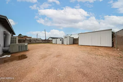 Exterior - 11246 E Broadway Rd, Mesa, AZ 85208 photo 5 of 8