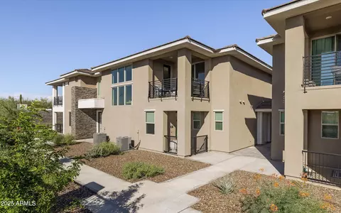 2121 W Sonoran Desert Dr #8, Phoenix, AZ 85085
