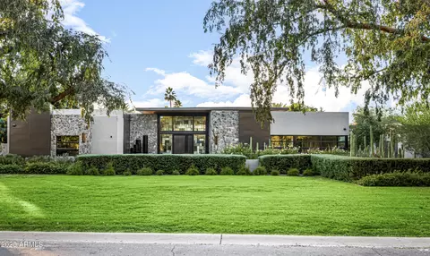 8330 N 74th Pl, Scottsdale, AZ 85258