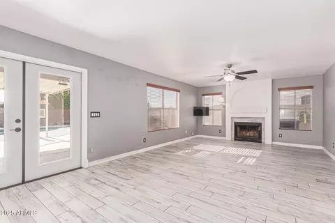 Living - 4055 E Arbor Ave, Mesa, AZ 85206 photo 2 of 4