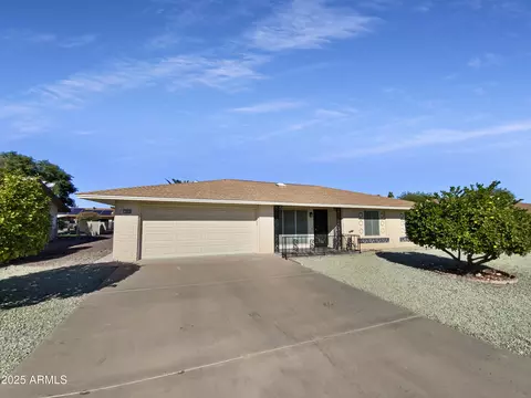 9806 W Hutton Dr, Sun City, AZ 85351