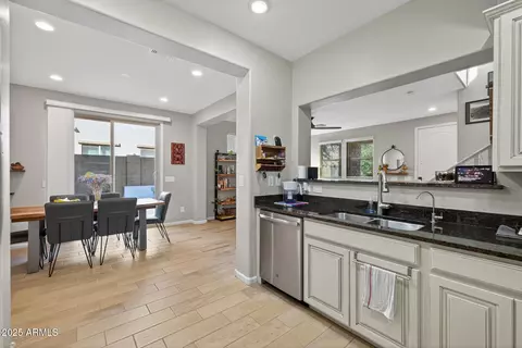 3674 E Trinity Ln, Chandler, AZ 85286 photo 15