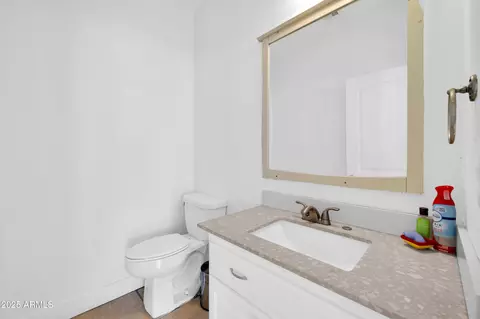 Bath - 5338 N 21st Ave, Phoenix, AZ 85015 photo 5 of 6
