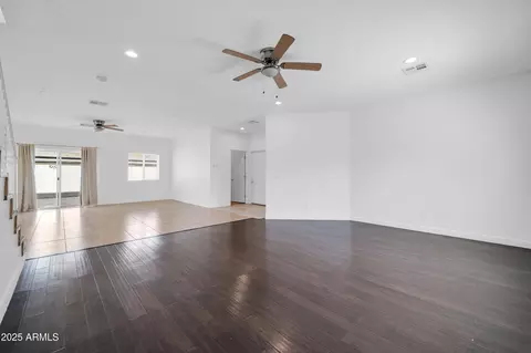 Living - 5338 N 21st Ave, Phoenix, AZ 85015 photo 3 of 5