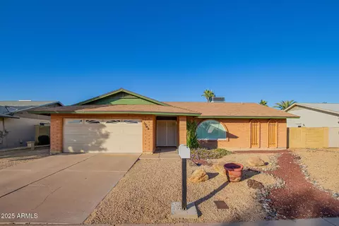 5042 W Carol Ave, Glendale, AZ 85302