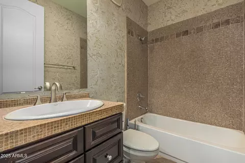 2482 E Roma Ave, Phoenix, AZ 85016 photo 15