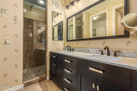 2482 E Roma Ave, Phoenix, AZ 85016 photo 17