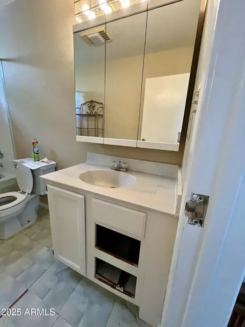 Bath - 6314 W Bradshaw Dr, Pine, AZ 85544 photo 2 of 5