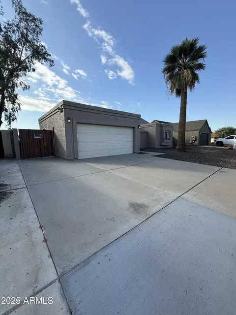 5651 W Mescal St, Glendale, AZ 85304