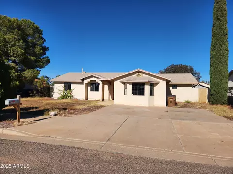 1940 E 13th St, Douglas, AZ 85607