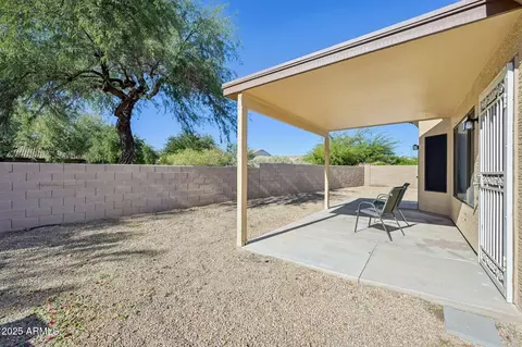 Exterior - 2139 W Tracy Ln, Phoenix, AZ 85023 photo 7 of 7