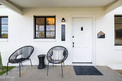 Exterior - 1409 Edgemont Ave, Phoenix, AZ 85006 photo 6 of 20