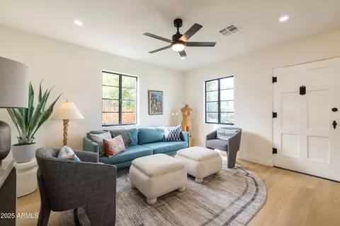 Living - 1409 Edgemont Ave, Phoenix, AZ 85006 photo 5 of 10