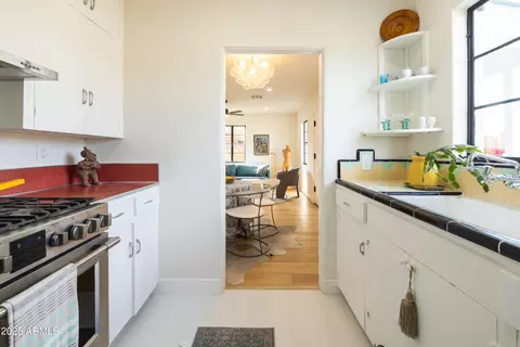 Kitchen - 1409 Edgemont Ave, Phoenix, AZ 85006 photo 5 of 12