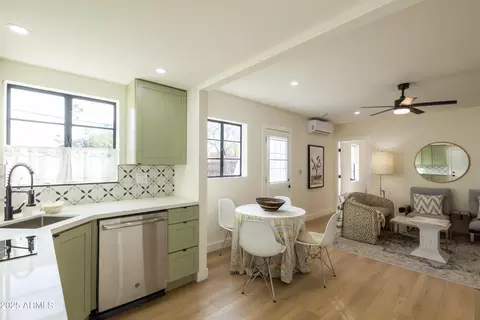 Kitchen - 1409 Edgemont Ave, Phoenix, AZ 85006 photo 9 of 12