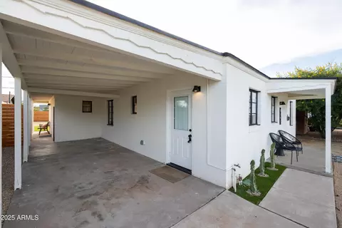 Exterior - 1409 Edgemont Ave, Phoenix, AZ 85006 photo 9 of 20