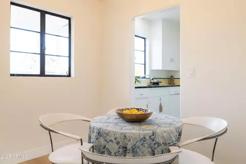 Dining - 1409 Edgemont Ave, Phoenix, AZ 85006 photo 2 of 4