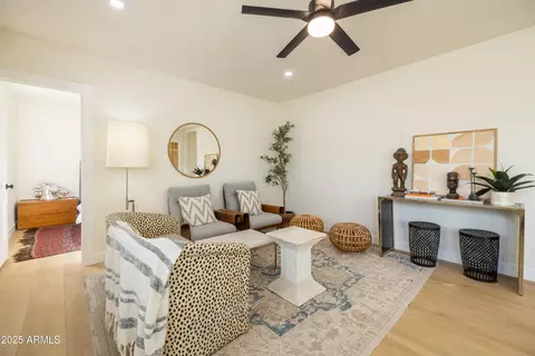 Living - 1409 Edgemont Ave, Phoenix, AZ 85006 photo 10 of 10