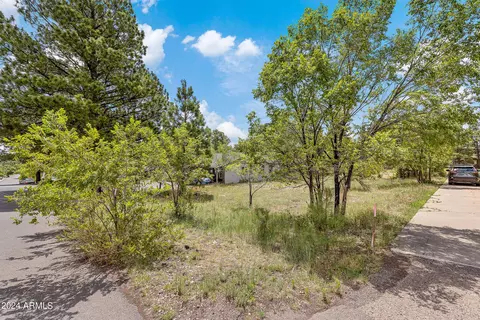 261 W Oak Ave #11, Flagstaff, AZ 86001