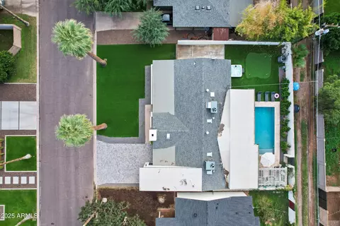 View/Area - 4132 N 34th Pl, Phoenix, AZ 85018 photo 5 of 8