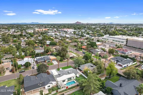 View/Area - 4132 N 34th Pl, Phoenix, AZ 85018 photo 8 of 8