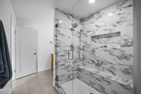Bath - 4132 N 34th Pl, Phoenix, AZ 85018 photo 2 of 4