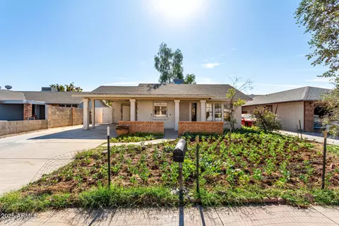 9021 W Mulberry Dr, Phoenix, AZ 85037