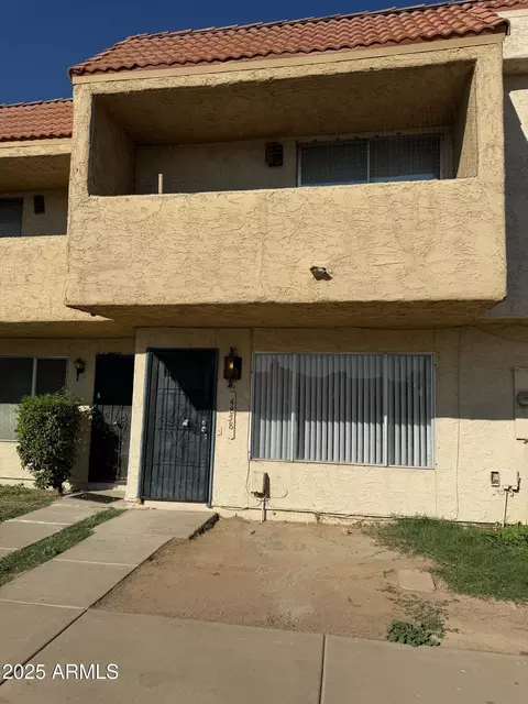 4858 W Rose Ln, Glendale, AZ 85301