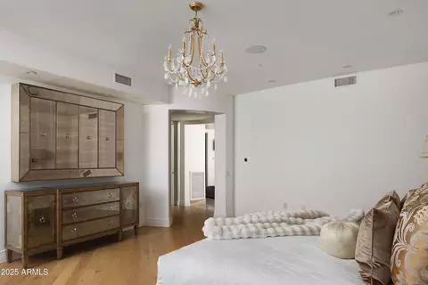 Bedroom - 2402 Esplanade Ln #902, Phoenix, AZ 85016 photo 2 of 3