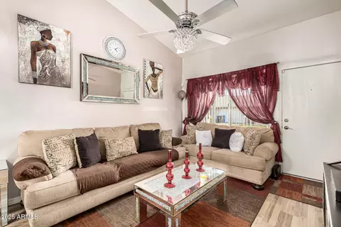 Living - 4028 E Carson Rd, Phoenix, AZ 85042 photo 1 of 4