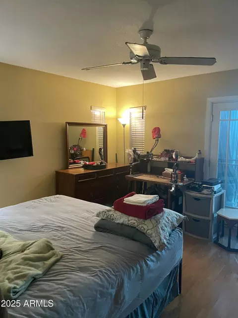Bedroom - 1022 E Wagoner Rd, Phoenix, AZ 85022 photo 2 of 5