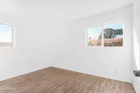 Bedroom - 105 Cochise Dr, Bisbee, AZ 85603 photo 3 of 4