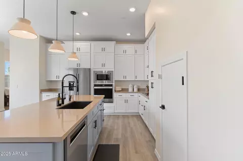 Kitchen - 1525 E Megan St, Gilbert, AZ 85295 photo 2 of 4
