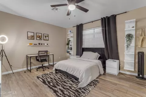Bedroom - 1805 E Appaloosa Rd, Gilbert, AZ 85296 photo 2 of 9