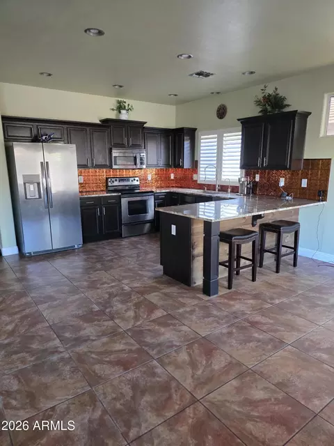 Kitchen - 1938 E Los Alamos St, Gilbert, AZ 85295 photo 3 of 6