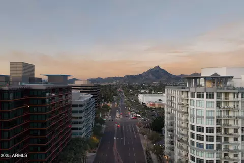 View/Area - 2402 Esplanade Ln #PH2, Phoenix, AZ 85016 photo 1 of 2