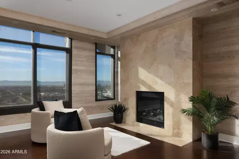 Living - 2402 Esplanade Ln #PH2, Phoenix, AZ 85016 photo 2 of 3