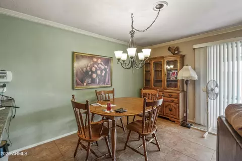 Dining - 6537 N 41st Dr, Phoenix, AZ 85019 photo 2 of 2