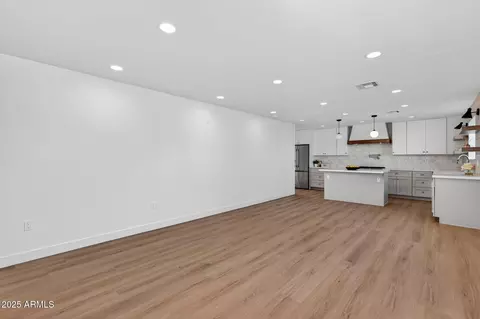 Living - 3615 E Clarendon Ave, Phoenix, AZ 85018 photo 1 of 6